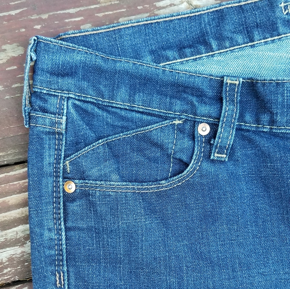Old Navy 'The Flirt' Short, Mid-Rise, Boot-Cut & Stretch Dark Blue Jeans - 14 - Picture 5 of 12